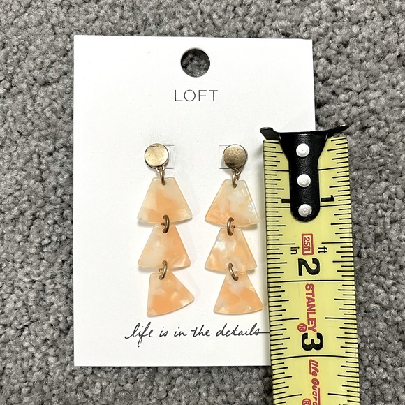 LOFT Gold & Peach resin dangle earrings - Picture 3 of 4